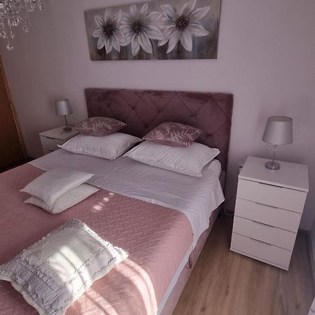 Apartment Vestibul Inn سبليت المظهر الخارجي الصورة