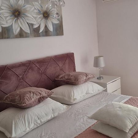 Apartment Vestibul Inn سبليت المظهر الخارجي الصورة