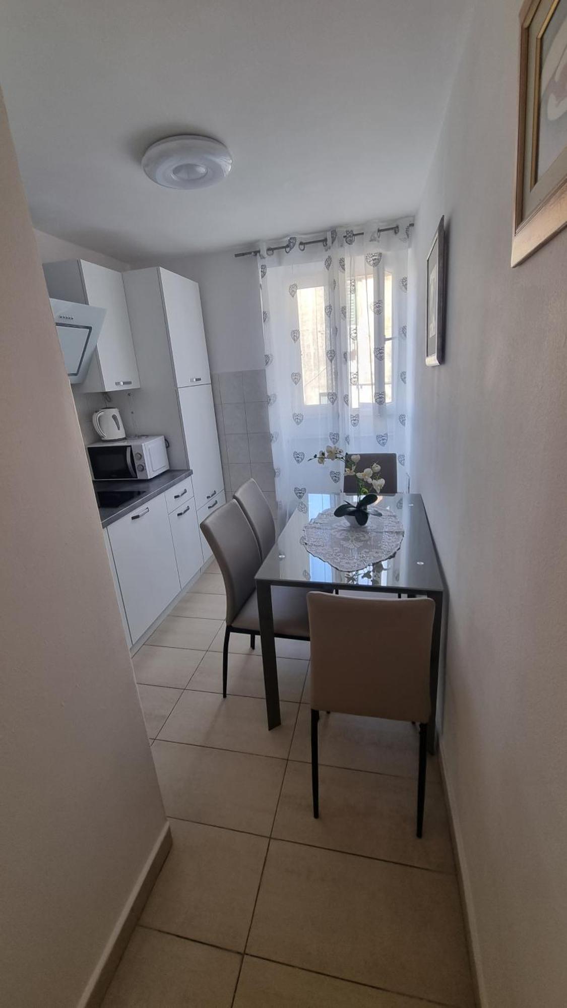 Apartment Vestibul Inn سبليت المظهر الخارجي الصورة