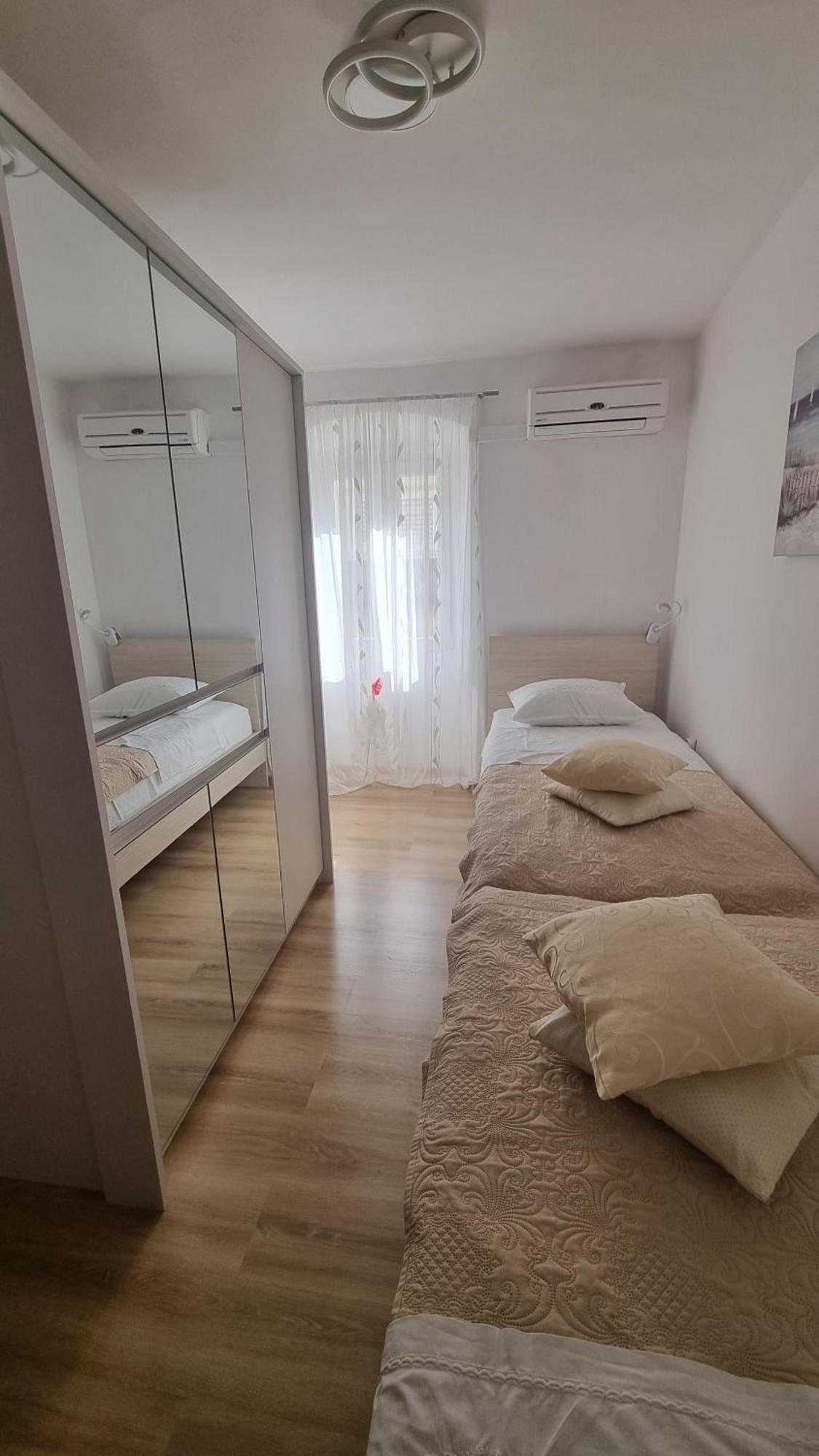 Apartment Vestibul Inn سبليت المظهر الخارجي الصورة