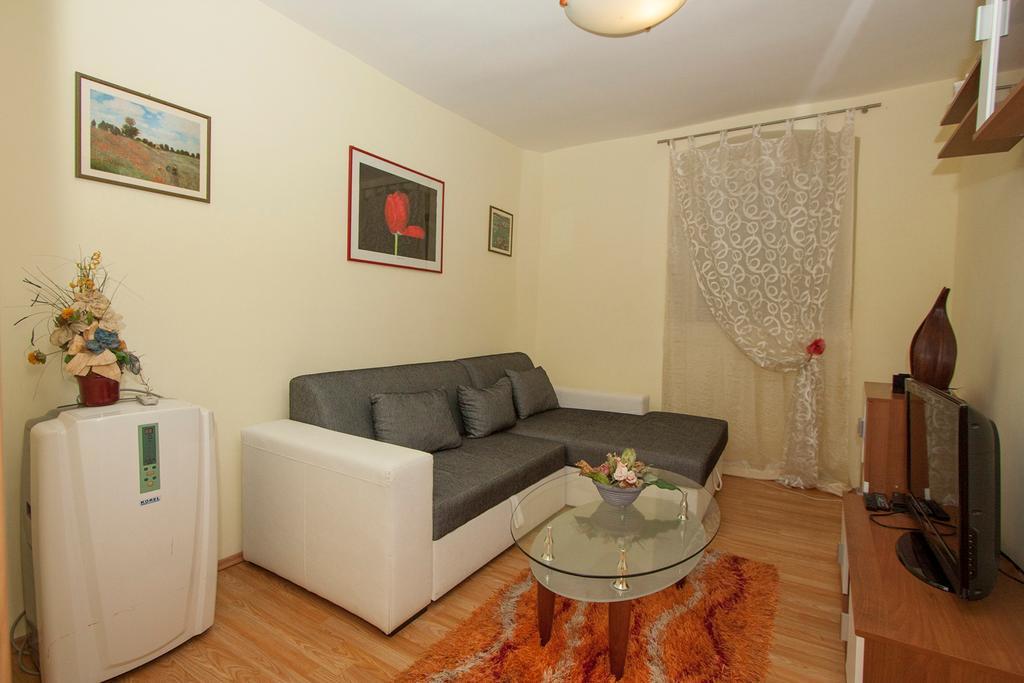Apartment Vestibul Inn سبليت المظهر الخارجي الصورة